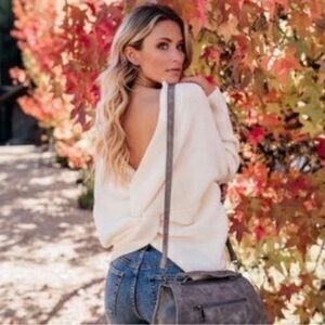 Stylish Cream Sweater with Open Back twsit reversible chunky knit sweater